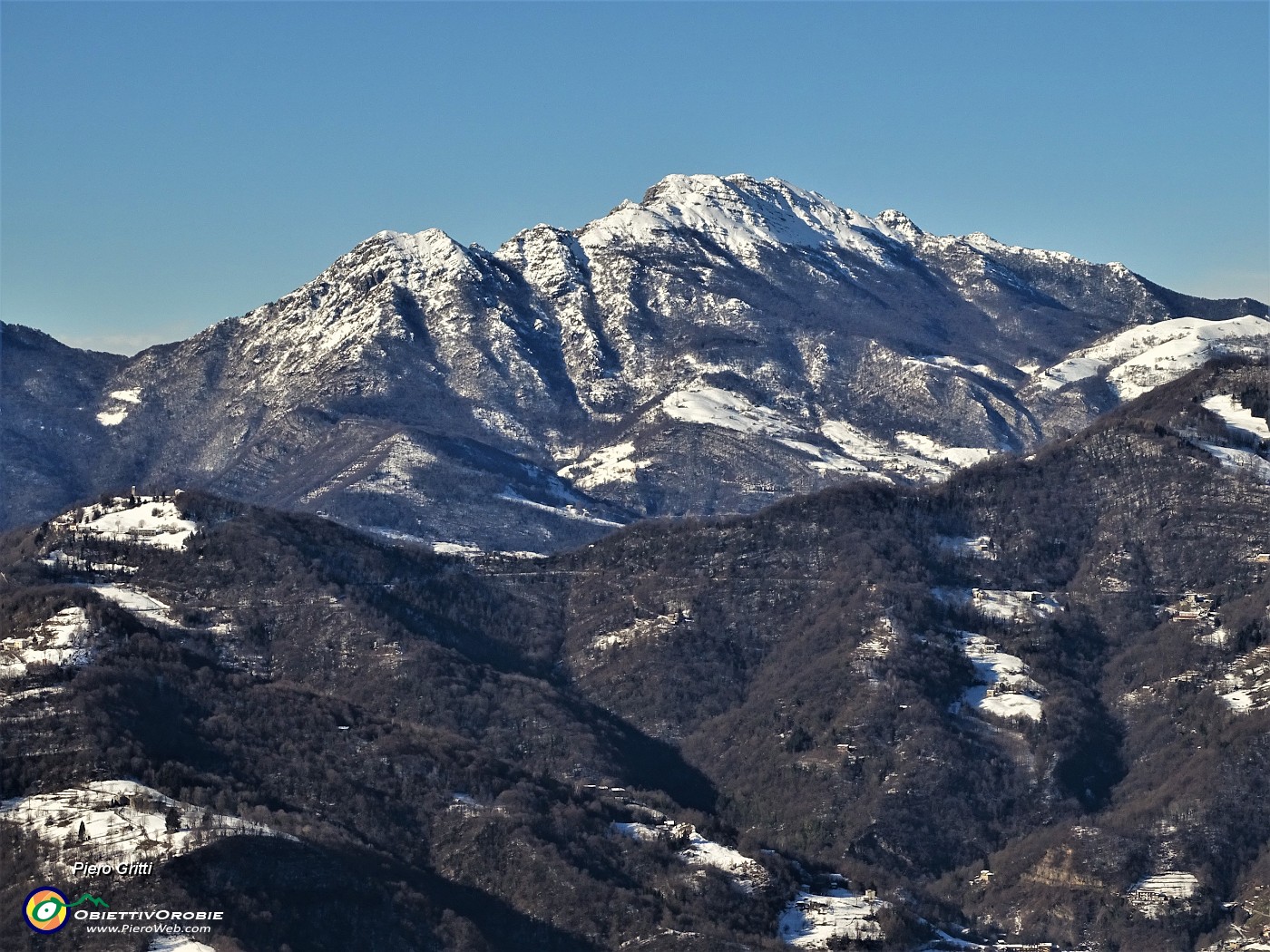 13 Zoom verso il Resegone (1875 m).JPG